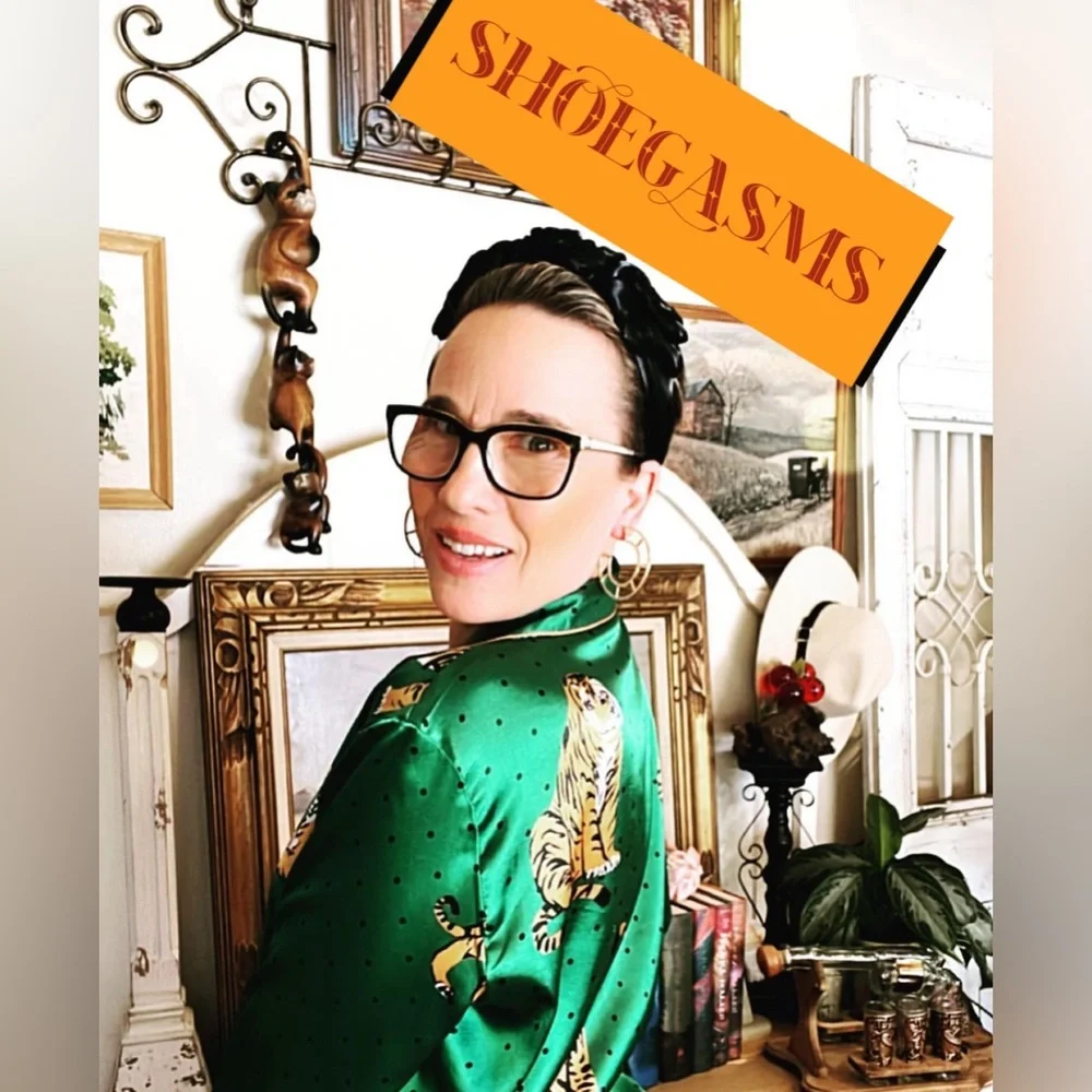 SHOEGASMS 🍿 GIVE AWAY 🍭 PLUS FREE SHIPPING - Picture 2 of 3